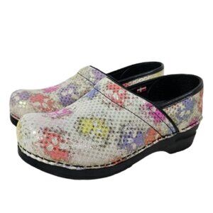 Sanita Danish Clogs White with Multicolor Skulls Stars Women's Size 38 or 7-7.5